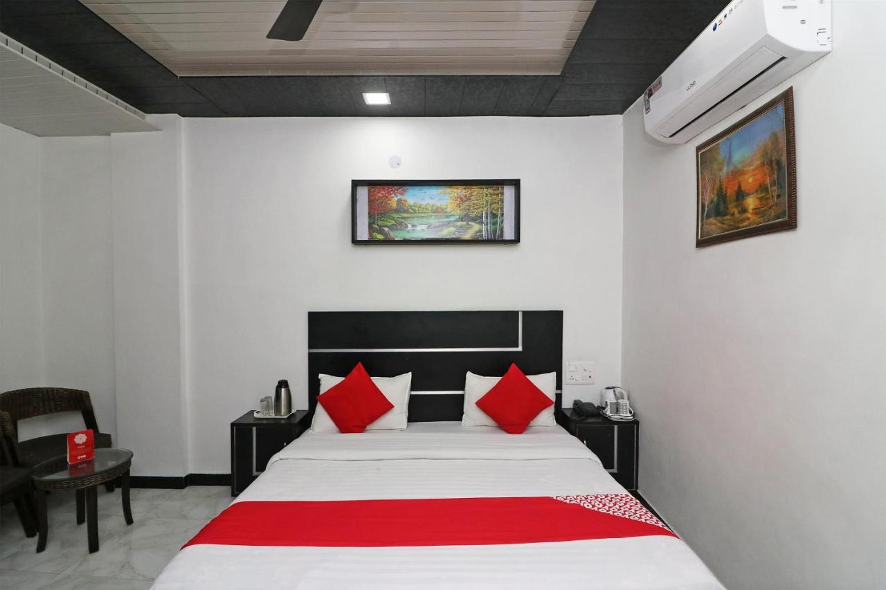 Capital O 4747 Imperial Hotel Katra Katra  Buitenkant foto