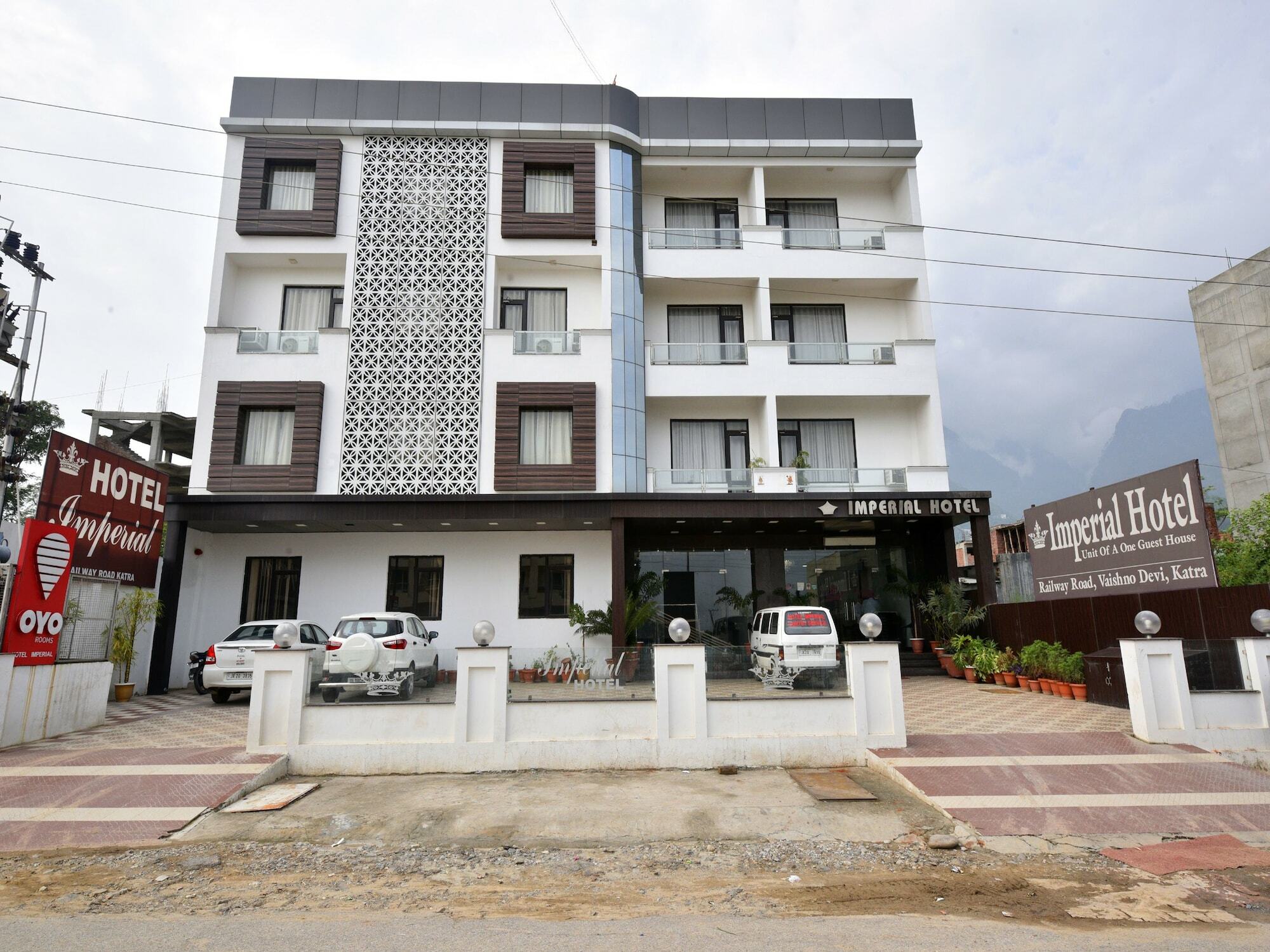 Capital O 4747 Imperial Hotel Katra Katra  Buitenkant foto