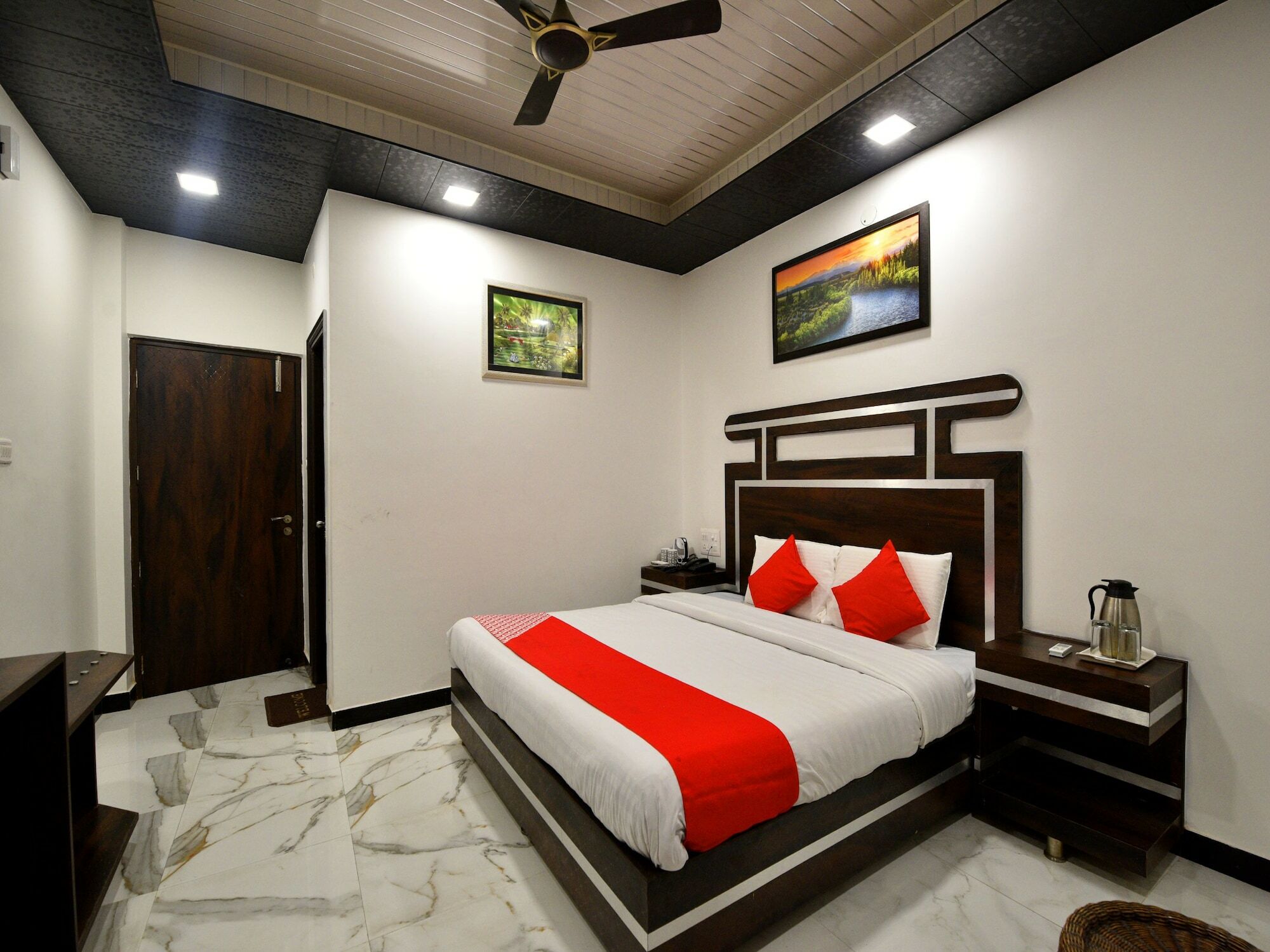 Capital O 4747 Imperial Hotel Katra Katra  Buitenkant foto